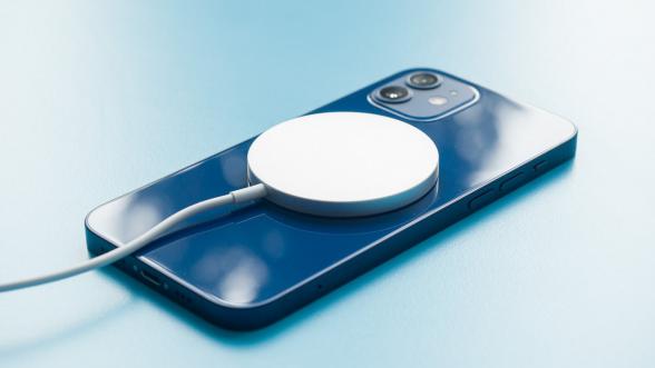 میزان کیفیت شارژر آیفون ۱۲