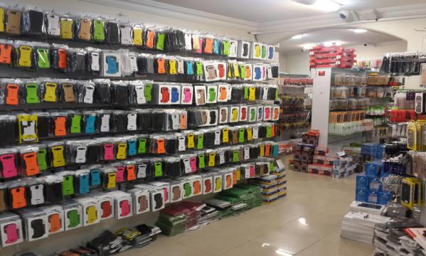 چرا باید از شارژر دیواری استفاده کنیم؟