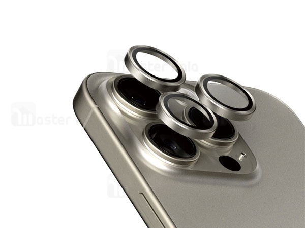 عکس نزدیک از ماژول دوربین یک گوشی جدید با محافظ لنز شیشهای یا فلزی نصب شده برای جلوگیری از خط و خش - گلس عمده در تهران