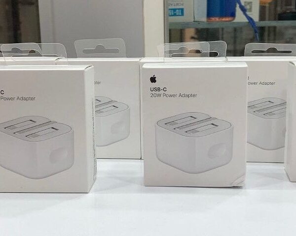 خرید شارژر ۲۰ وات آیفون اصل با جعبه اورجینال